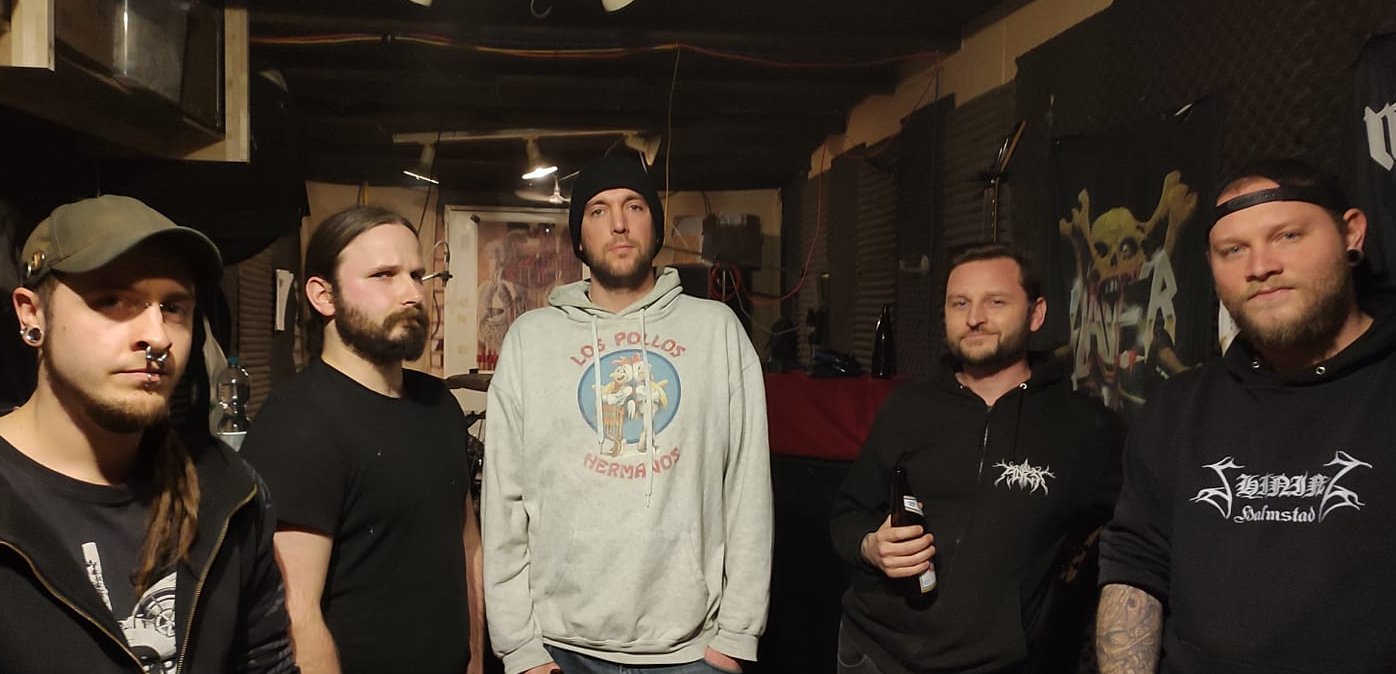 Human Waste растураат!